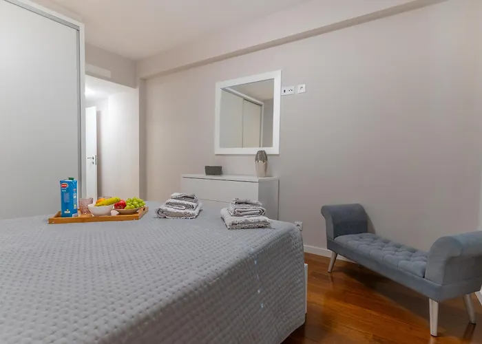 Alameda Formosa Varanda Zona Turística Funchal (Madeira)